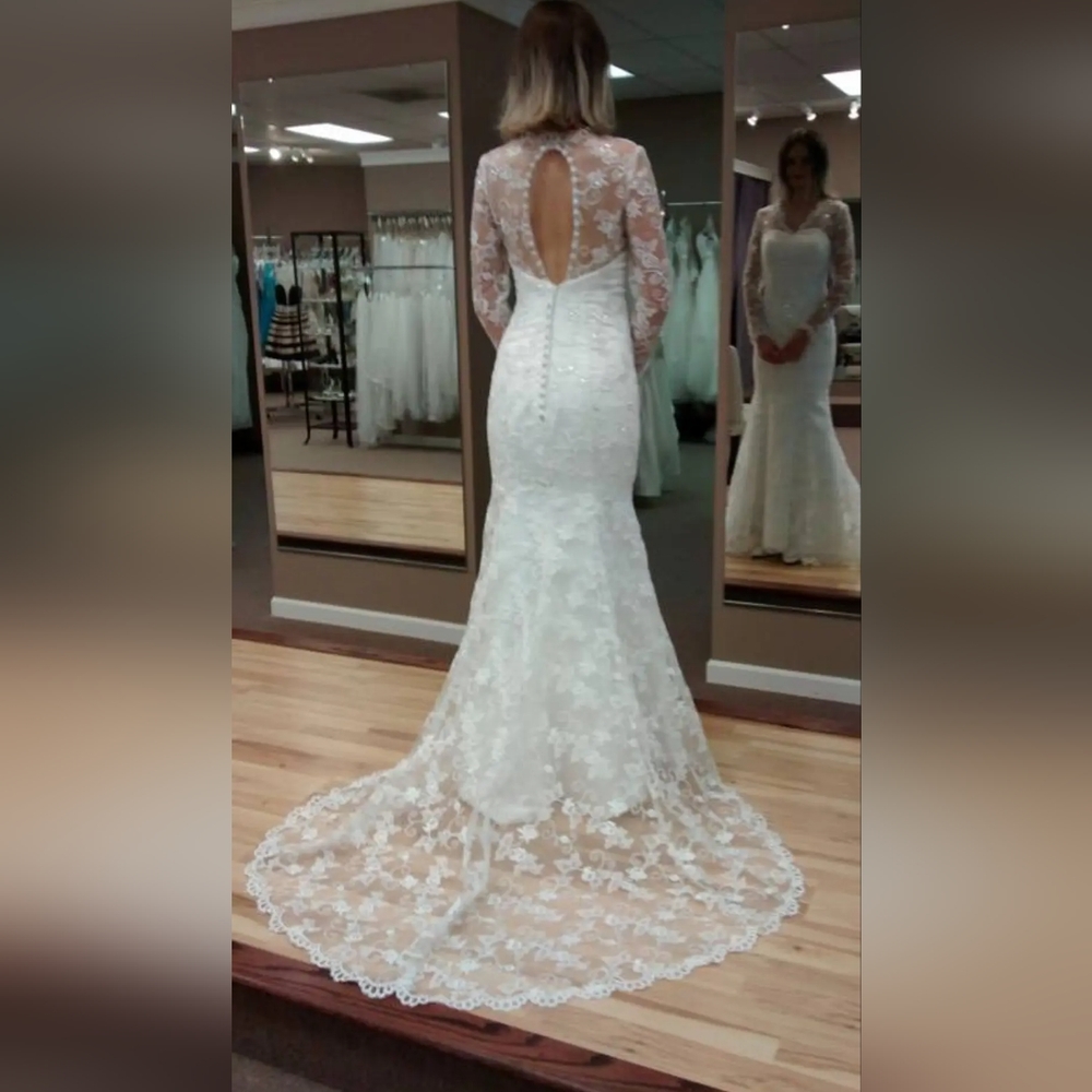 Wedding dress
